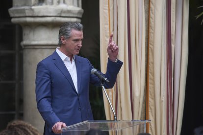 Gavin Newsom, durante una comparecencia