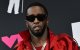 El productor musical Sean "Diddy" Combs posa ante las cámaras en unos premios de música
