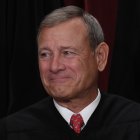 El fallo fue 5-4, con los tres jueces progresistas y Neil Gorsuch escribiendo la opinión disidente/ Olivier Douliery