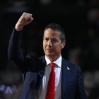 Moreno se enfrenta al titular Sherrod Brown/ Patricl T. Fallon