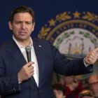 DeSantis durante un evento en Nuevo Hampshire/ Brian Cahn