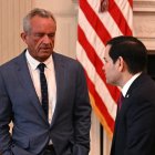 Los secretarios Robert F. Kennedy Jr (Salud) y Marco Rubio (Estado)